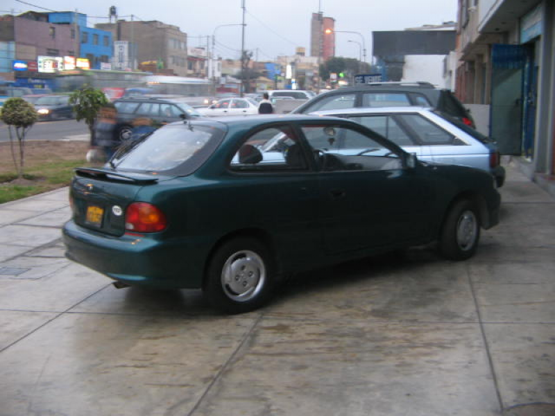 Hyundai Accent 1996-elantra-rojo-96-accent-verde-96-010.jpg