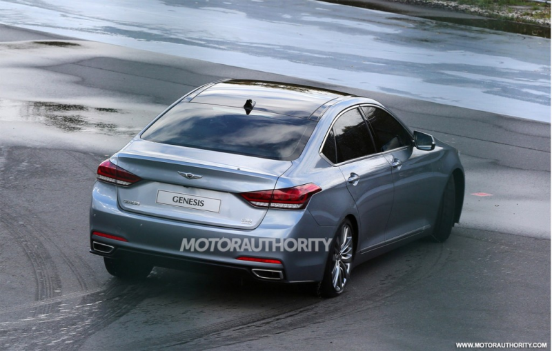 2015 Hyundai Genesis Completely Revealed In New Spy Shots
