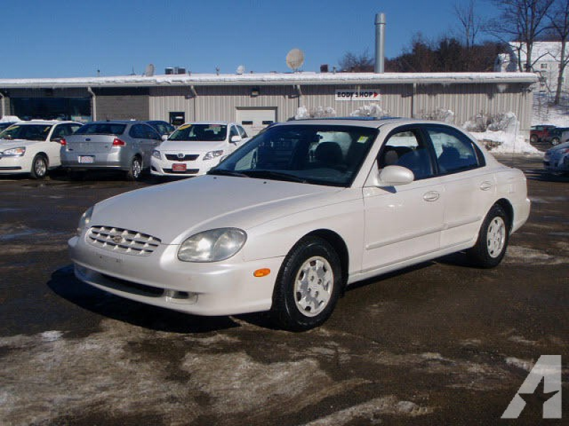 1999 Hyundai Sonata GLS for sale in Pittsfield, Massachusetts