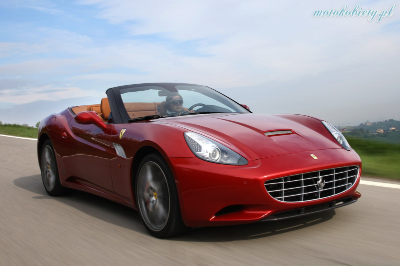 Ferrari_California_2012_015.jpg