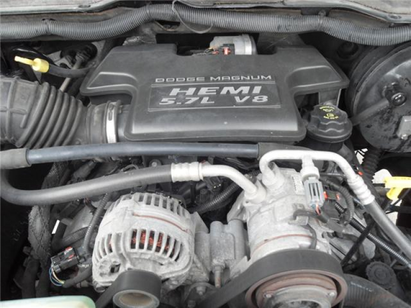 Respuesta: Dodge ram 1500 año 2005 motor hemi 5700cc aro 17"