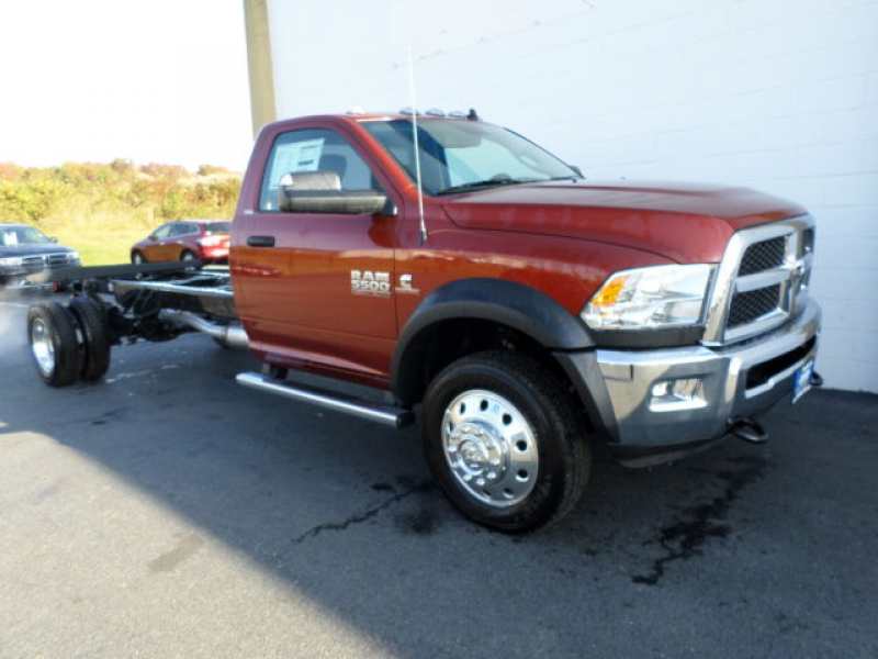 NEW-13-Dodge-Ram-5500-cab-and-chassis-120-cab-to-axle-wb