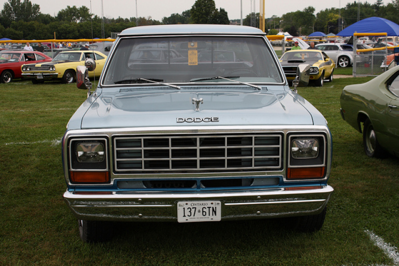 1983 Dodge Ram Sweptline pickup