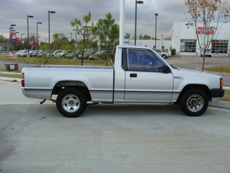 1988 Dodge Ram 50 Pickup, Right Side View, exterior
