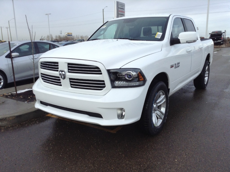 More Performance and Power : 2014 Ram 1500 Sport
