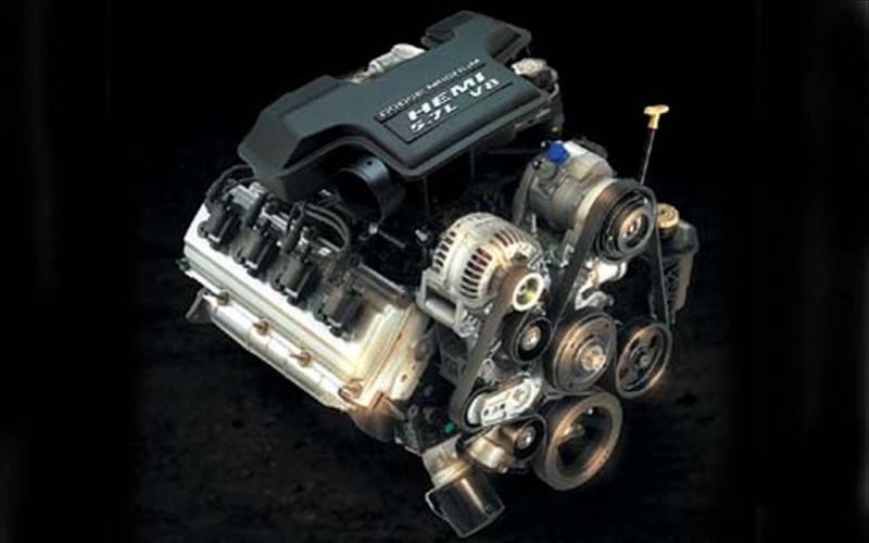 2003 Dodge Ram Heavy Duty Hemi Engine View