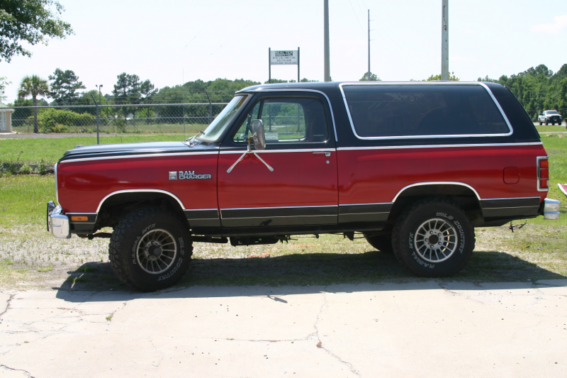 1987 Dodge Ram 1500 Truck - WAYNESVILLE 31566 - 1