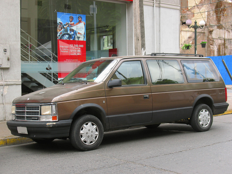 Dodge Grand Caravan V6 LE 1989
