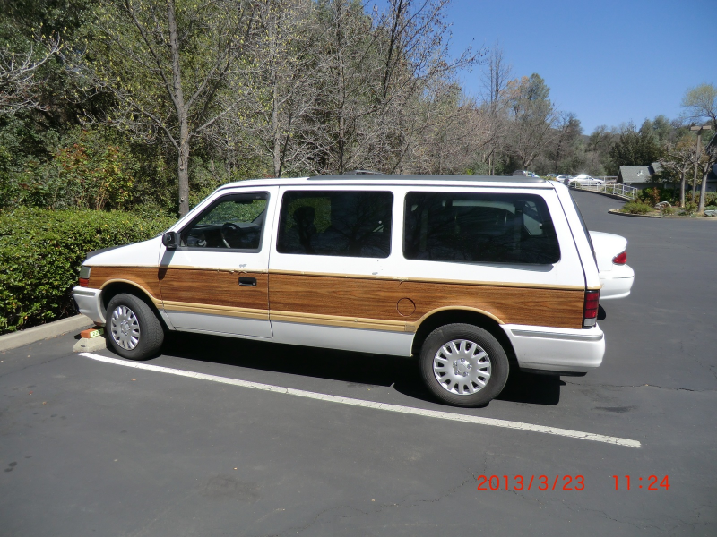 Picture of 1992 Dodge Caravan 3 Dr LE Passenger Van, exterior
