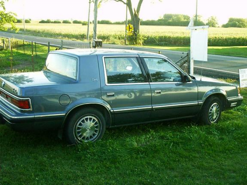 imawhuser’s 1990 Dodge Dynasty