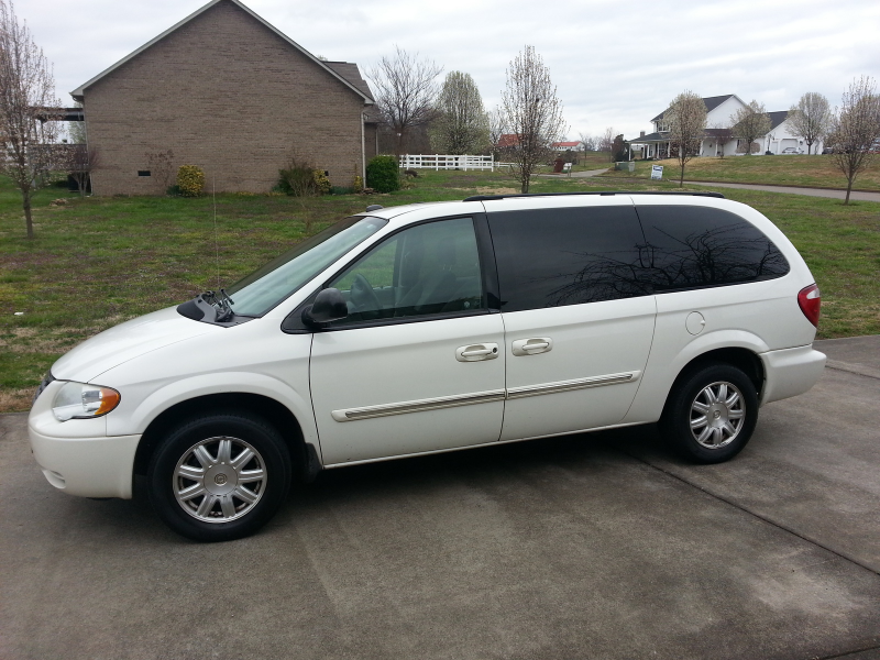 Picture of 2005 Chrysler Town & Country Touring, exterior