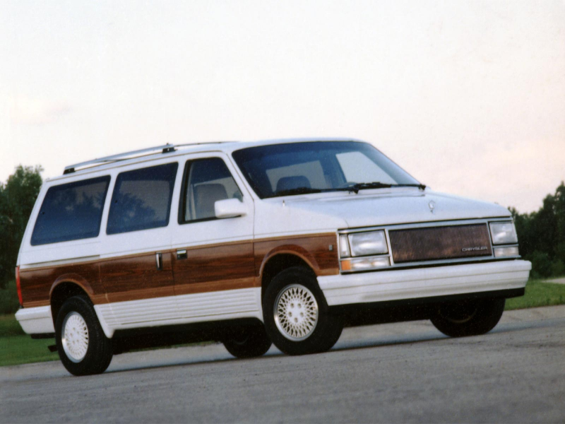 1989 – 1990 Chrysler Town & Country