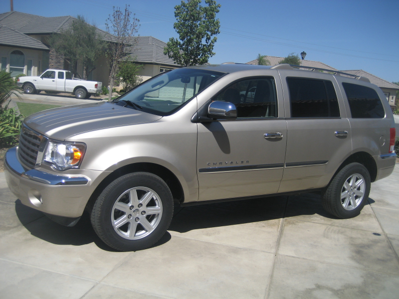 Picture of 2008 Chrysler Aspen Limited, exterior