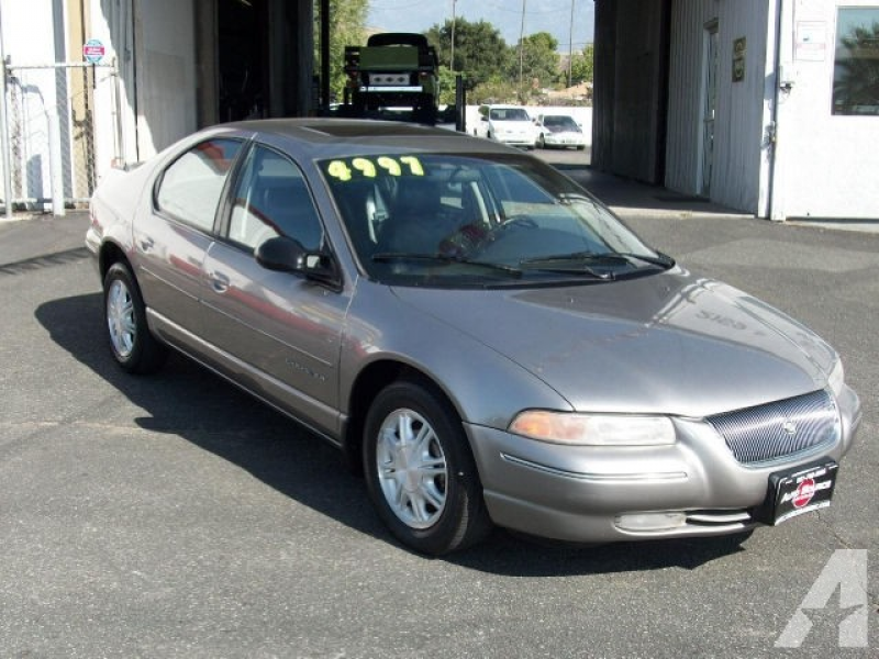 1998 Chrysler Cirrus LXi for sale in Banning, California