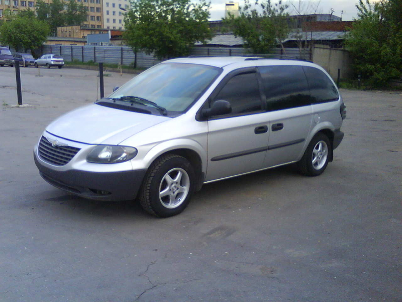 ... series used chrysler voyager used 2002 chrysler voyager photos photo 1