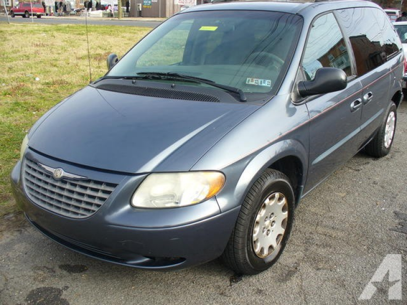 2002 Chrysler Voyager LX for sale in Camden, New Jersey