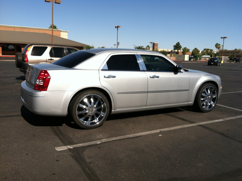 Picture of 2010 Chrysler 300 Touring, exterior