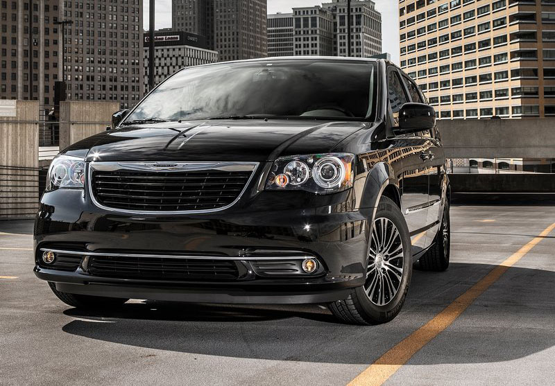 2013 Chrysler Town And Country S Picture