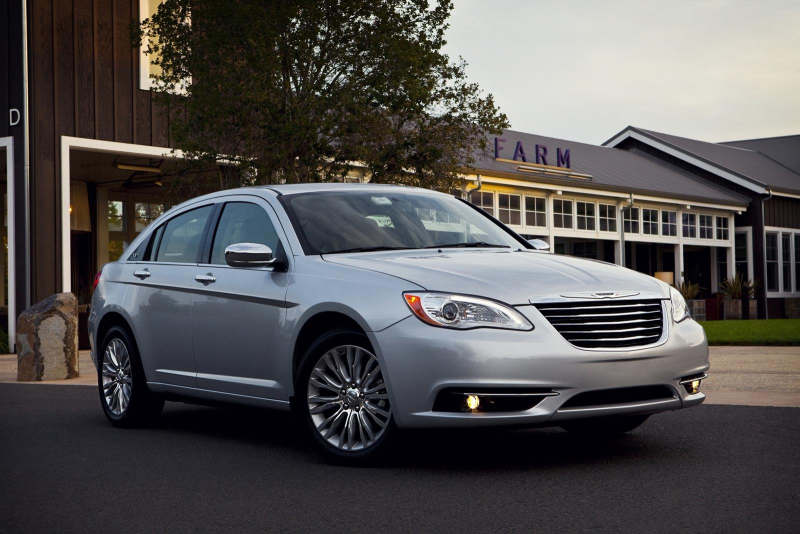 2010 LA Auto Show: 2011 Chrysler 200 Officially Revealed