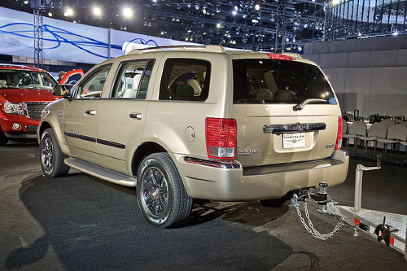 The 2009 Chrysler Aspen Hybrid: Has America’s Back In The Hybrid ...