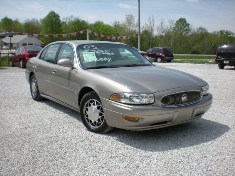 Dr. Gold ~86,975 miles! Tan leather interior, CARFAX info, CD, AC~