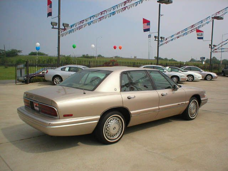 Picture of 1995 Buick Park Avenue