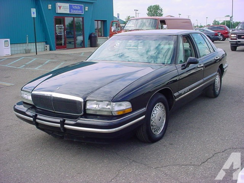 1995 Buick Park Avenue for sale in Pontiac, Michigan