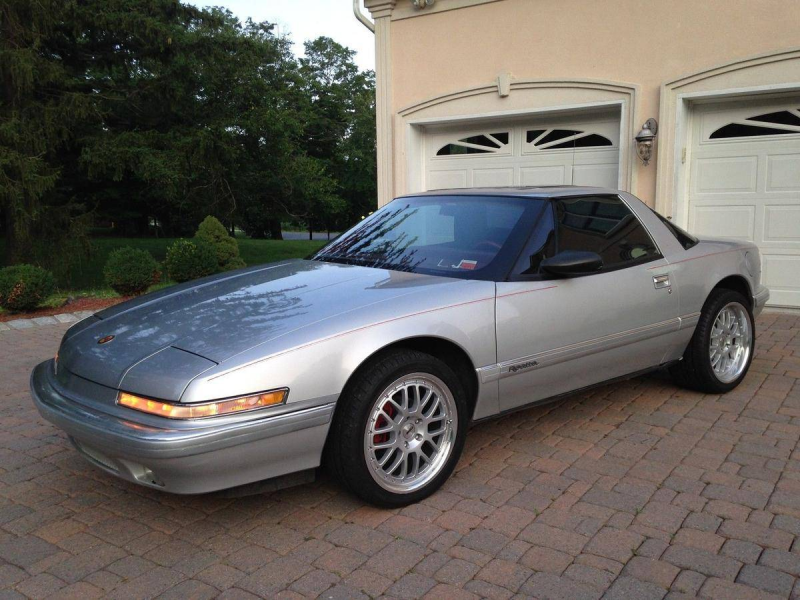 1989 Buick Reatta Coupe - Image 1 of 18