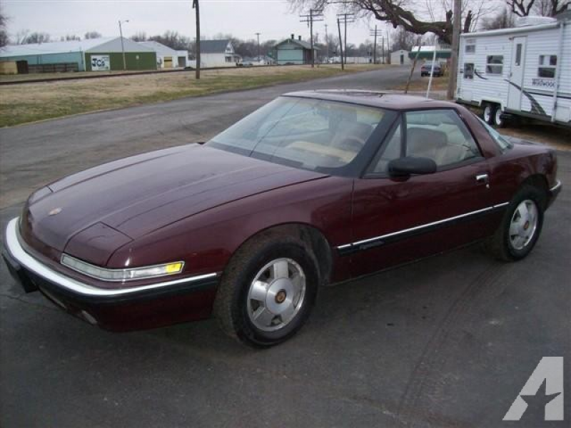 1990 Buick Reatta for sale in Nashville, Illinois