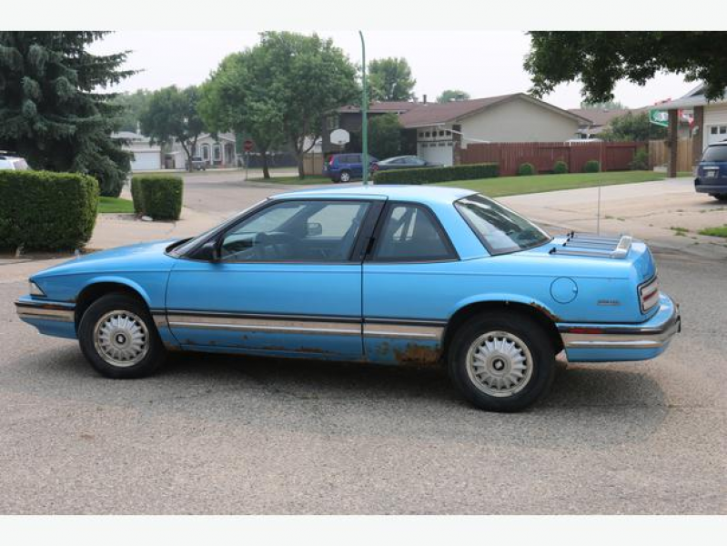 make buick model regal year 1992 colour blue kms 311000