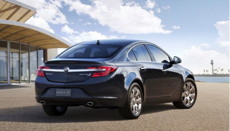 What is the price for the 2016 Buick Regal ?