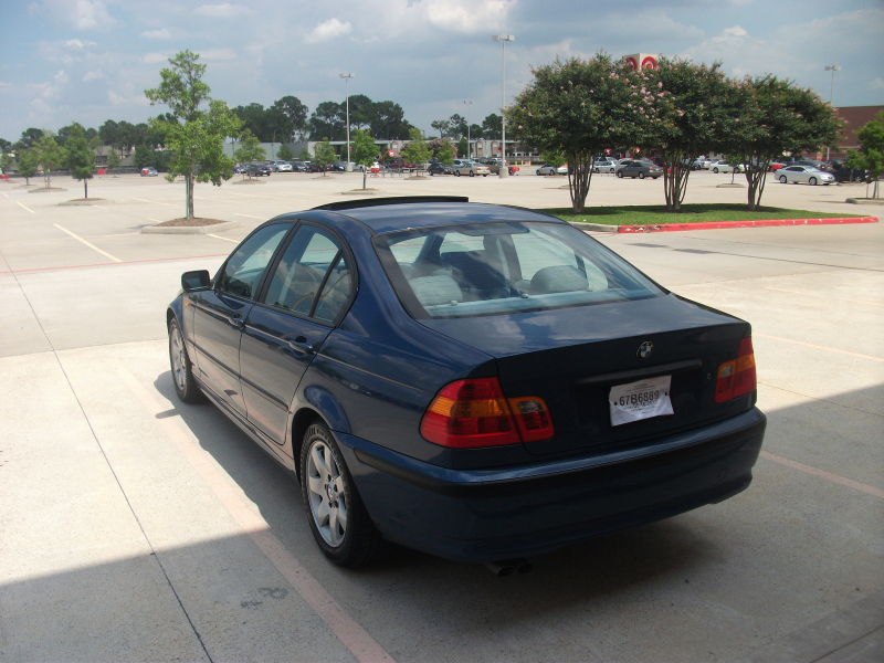 2002 BMW 3 Series 325i picture, exterior