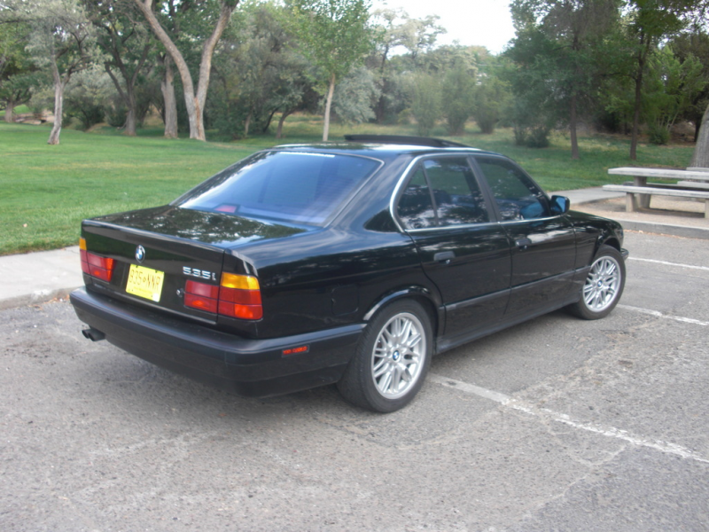 hplug 1989 BMW 5 Series 13712894
