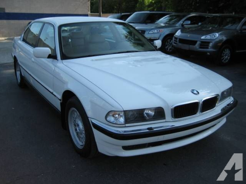 1995 BMW 740 iL for sale in Warren, Michigan