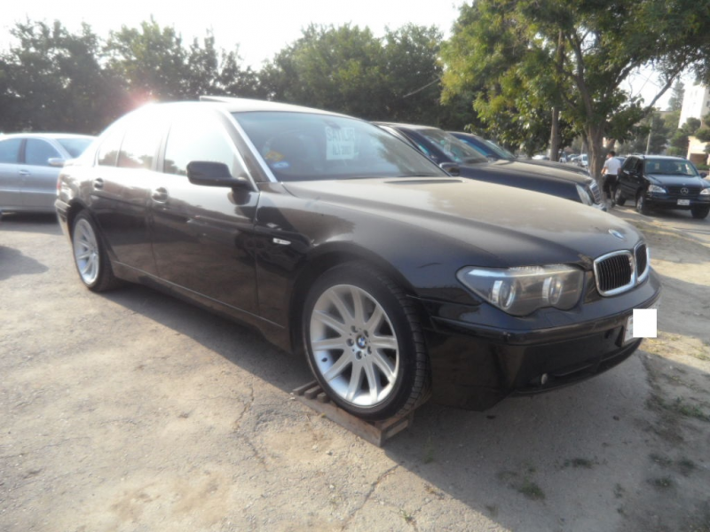 BMW 745 2004 - 24000$ Elan?n kodu: 526