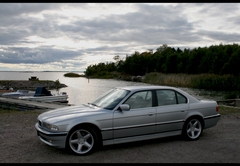 2001 BMW 7 Series - P... )