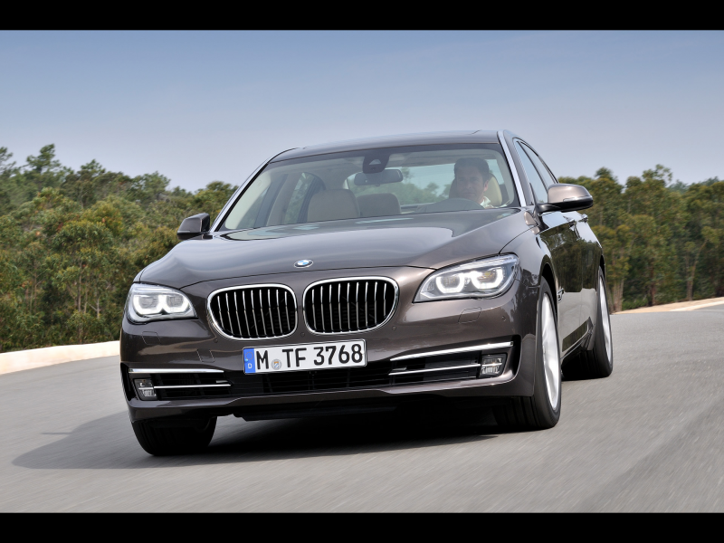 2012 BMW 7 Series - Long Wheelbase Motion 4 - 1920x1440 - Wallpaper