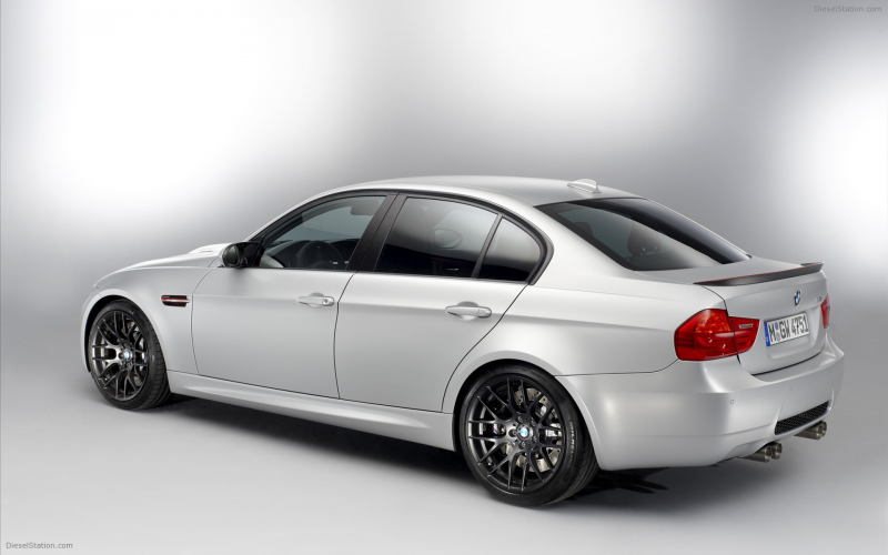 Home > BMW > BMW M3 CRT 2012