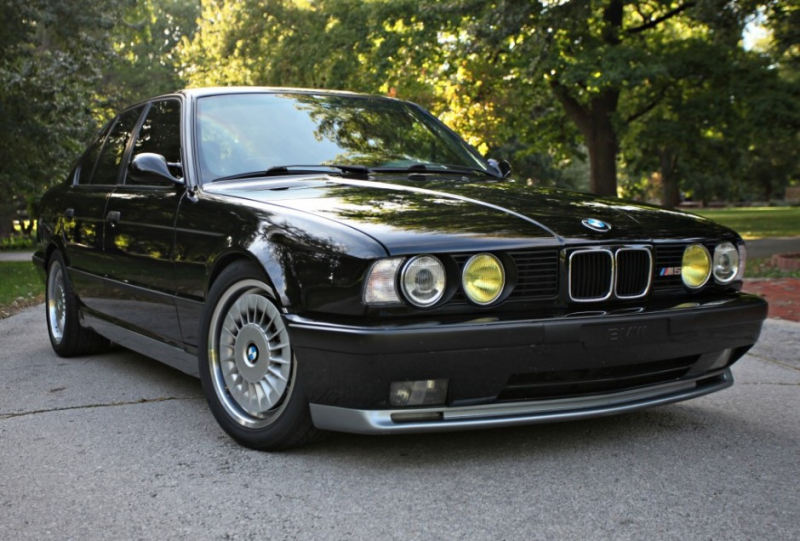 1993 BMW M5 Front