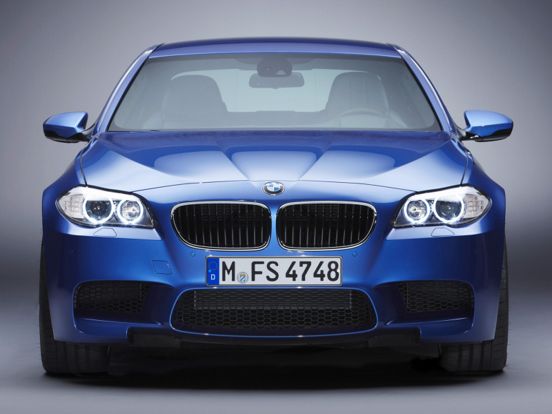 2013 BMW M5 Sedan Base 4dr Rear wheel Drive Sedan Exterior 3