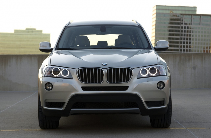 2013 BMW X3 Front View