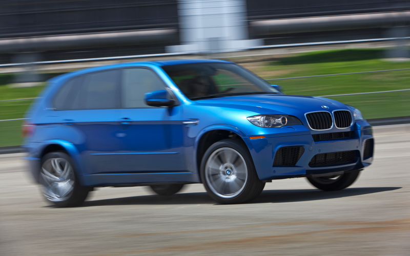 2012 Bmw X5 M Front Three Quarters In Motion 2