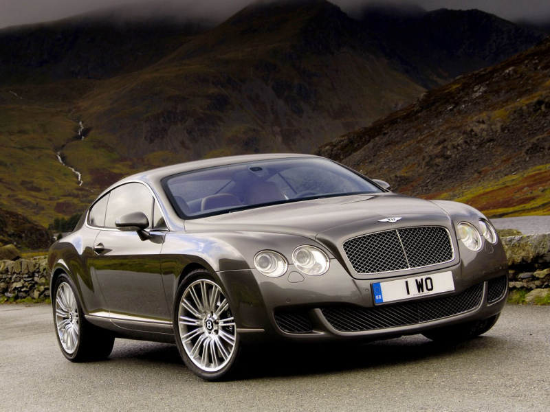 Brand Battle: Bentley VS. Rolls-Royce