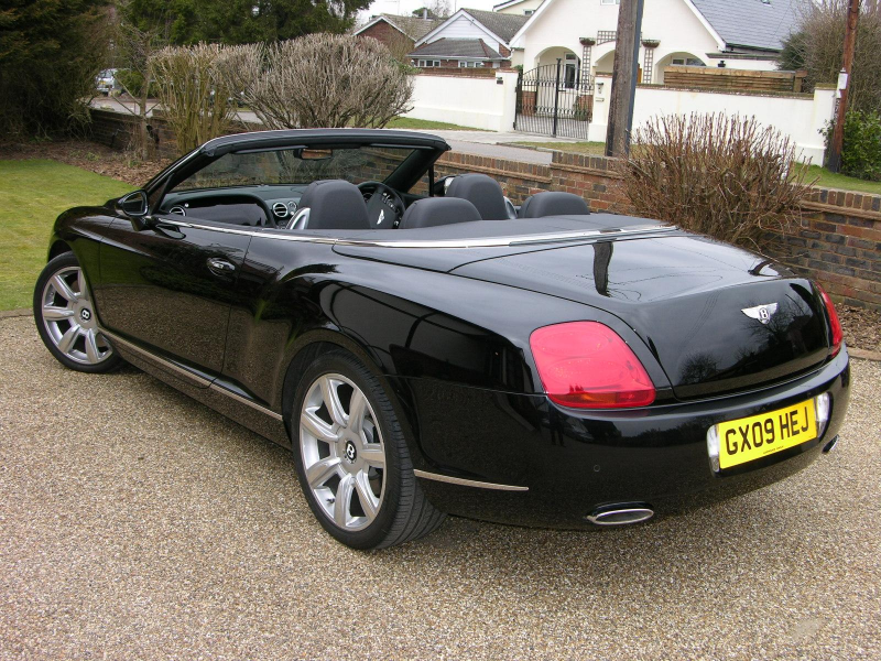 Description 2009 Bentley Continental GTC - Flickr - The Car Spy.jpg