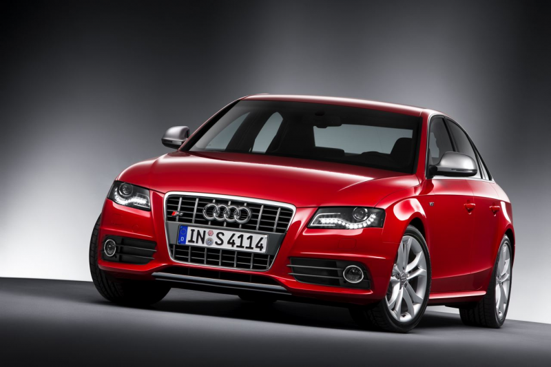 2010 Audi S4 and S4 Avant Unveiled with 333 Horsepower