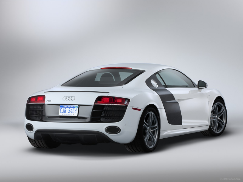 Home > Audi > Audi R8 V10 5 2 FSI Quattro 2012