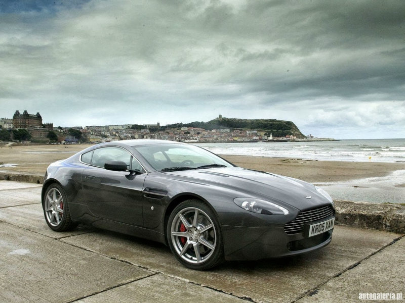 2014 Aston Martin V8 Vantage Sport Exotic Coupe Wallpaper