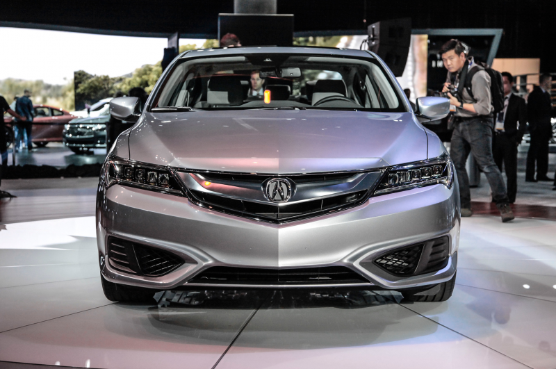 2016 Acura ILX: Now More Millennial-Friendly Photo Gallery