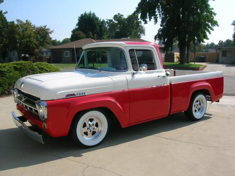 1957 FORD F100 Pickup Truck - A REAL EYE-CATCHER