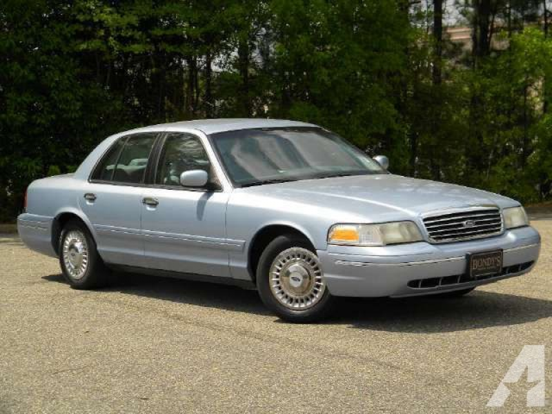 1999 Ford Crown Victoria for sale in Dothan, Alabama